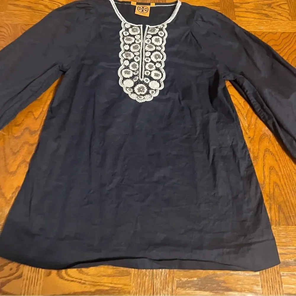 Tory Burch Semi-Sheer Embroidered Tunic Top in Navy Sz 2 Boho Chic Relaxed Fit